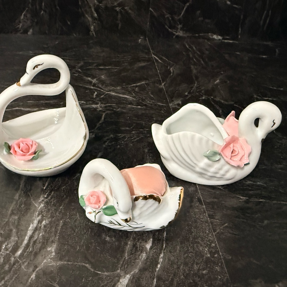 Decorative Swans Pin Cushion, Ring Holder and Dish - Picture 2 of 16